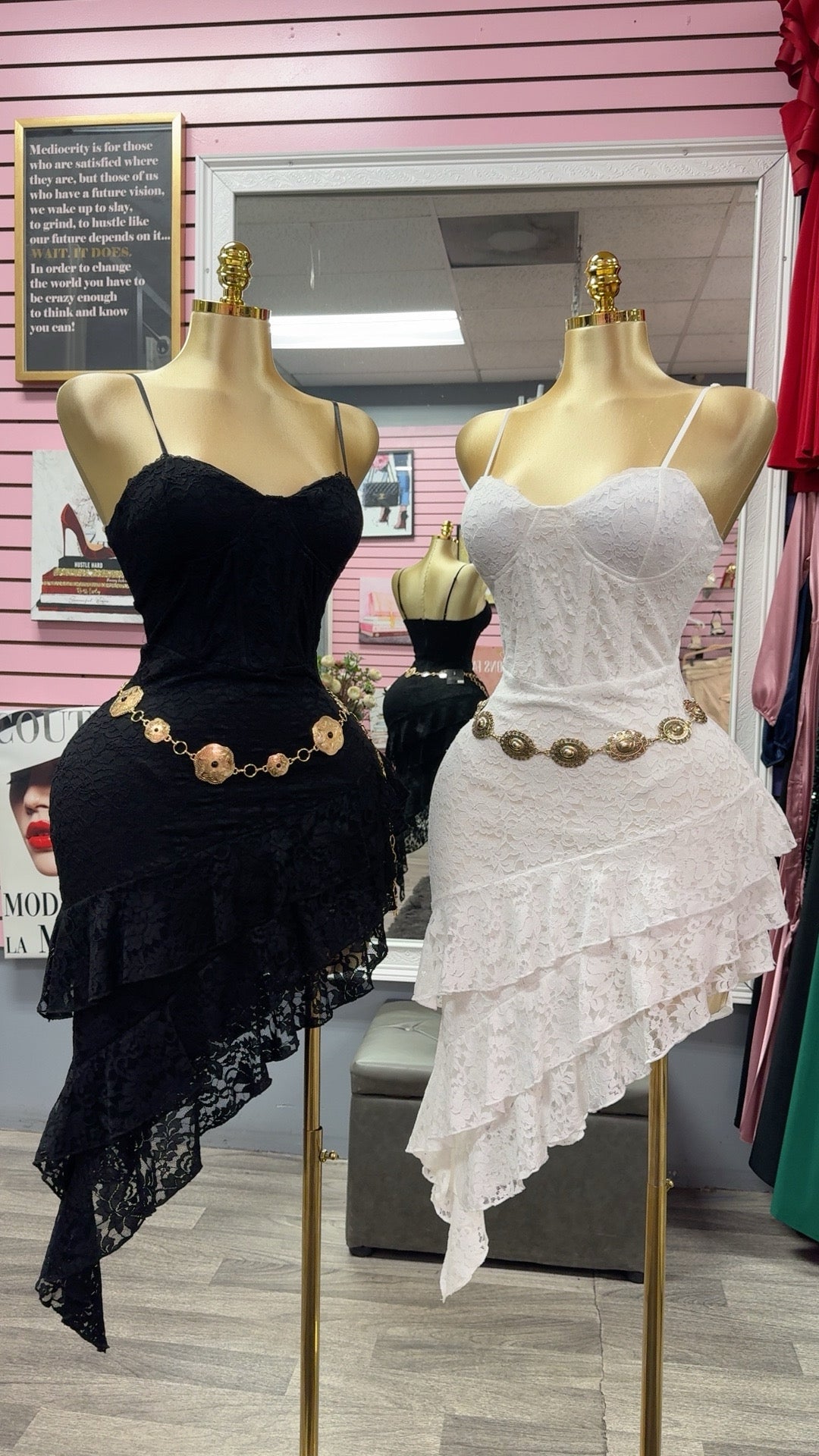 Vestido de encaje Gina