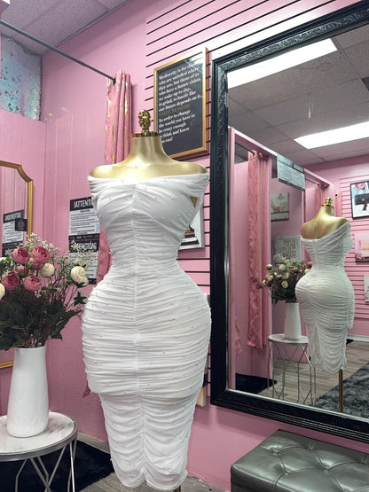 Ana beautiful dress