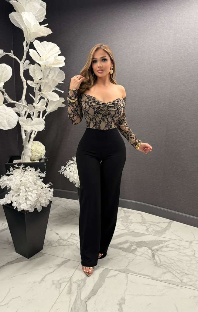 🎀 Bety  Off Shoulder Long Sleeve Lace Jumpsuit