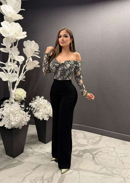🎀 Bety  Off Shoulder Long Sleeve Lace Jumpsuit