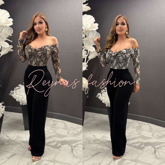 🎀 Bety  Off Shoulder Long Sleeve Lace Jumpsuit